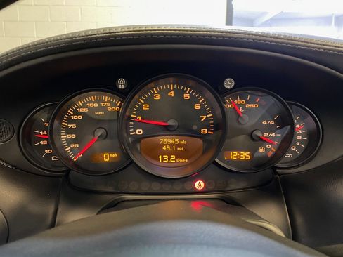 Used 2004 Porsche 911 Carrera RWD image 12