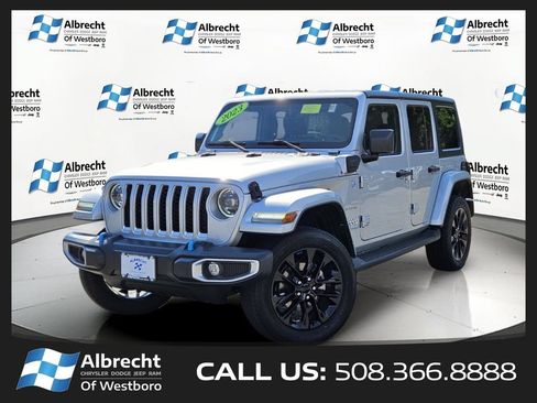 Used 2023 Jeep Wrangler Unlimited Sahara AWD/4WD image 1