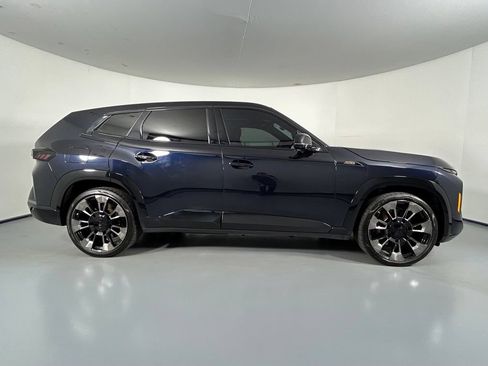 Used 2023 BMW XM AWD/4WD image 9