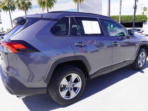 Used 2025 Toyota RAV4 XLE w/ Convenience Package image 7