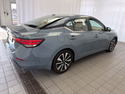 Used 2024 Nissan Sentra SV w/ SV Premium Package FWD image 4