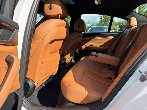 Used 2019 BMW 540i xDrive w/ Convenience Package AWD/4WD image 16