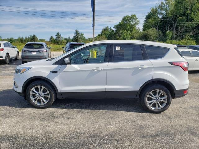 Used 2017 Ford Escape SE AWD/4WD image 4