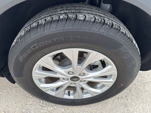 Used 2025 Ford Escape Active AWD/4WD image 10