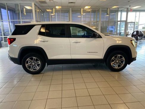 Used 2025 GMC Terrain Elevation AWD/4WD image 9
