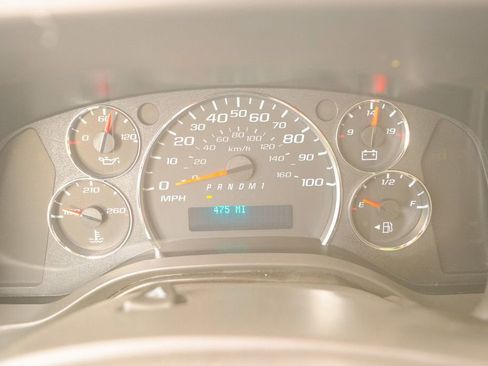 Used 2025 Chevrolet Express 2500 w/ Driver Convenience Package image 28