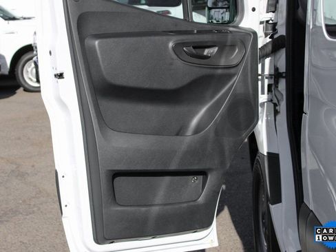 Used 2022 Mercedes-Benz Sprinter 2500 image 12
