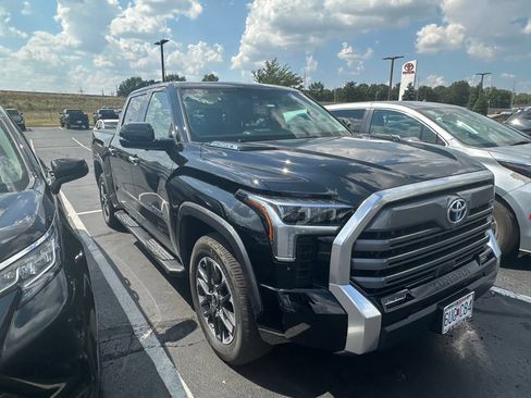 Used 2023 Toyota Tundra Limited RWD image 1