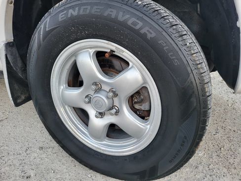 Used 1999 Toyota RAV4 4WD 4-Door image 8