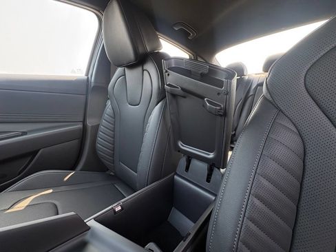 New 2026 Hyundai Elantra SEL Sport FWD image 18
