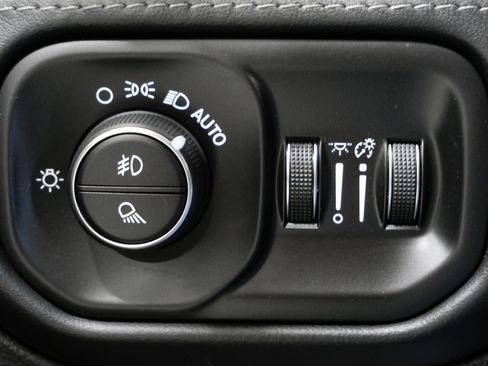 Used 2022 RAM 1500 Limited w/ Night Edition AWD/4WD image 14