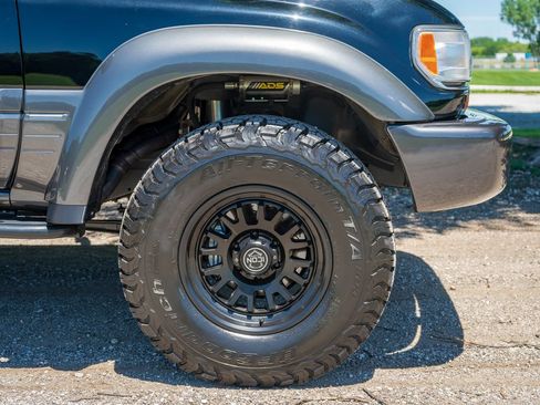 Used 1996 Lexus LX 450 4WD image 10