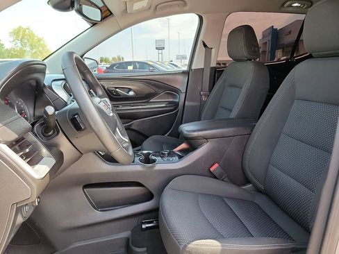 Used 2024 GMC Terrain SLE w/ Driver Convenience Package FWD image 23