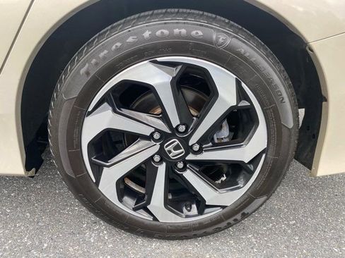 Used 2017 Honda Accord EX-L image 30