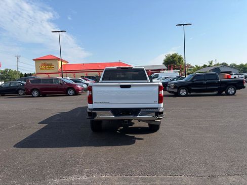 Used 2023 Chevrolet Silverado 2500 LT w/ Convenience Package AWD/4WD image 4