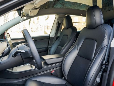 Used 2023 Tesla Model Y Long Range image 15