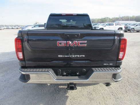 New 2026 GMC Sierra 2500 SLE w/ SLE Value Package; image 6