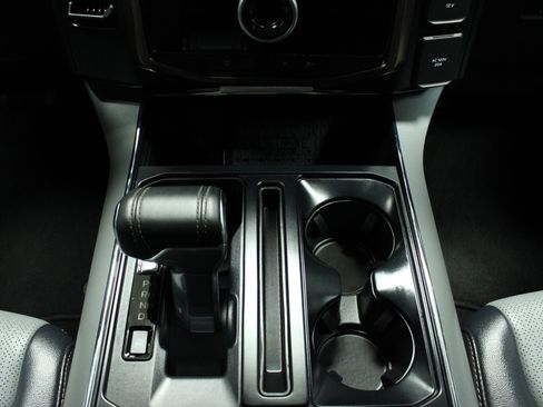 Used 2024 Ford F150 Lightning Lariat image 27