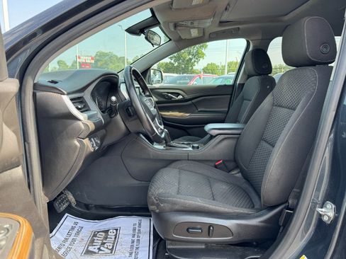 Used 2019 GMC Acadia SLE FWD image 15