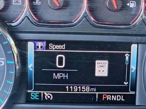 Used 2019 GMC Yukon SLT w/ Open Road Package image 12