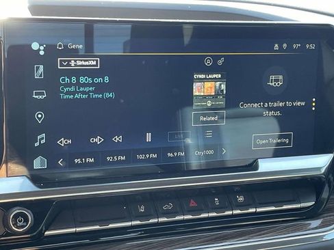 Used 2024 Chevrolet Silverado 2500 LT w/ Convenience Package image 24