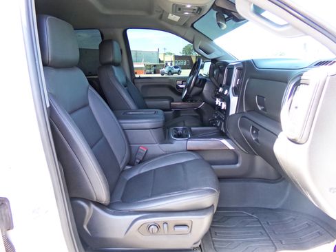 Used 2022 GMC Sierra 1500 SLT w/ SLT Premium Plus Package image 17