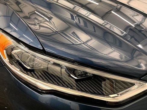 Used 2019 Ford Fusion SEL image 27