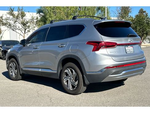Used 2022 Hyundai Santa Fe SEL w/ Convenience Package image 3