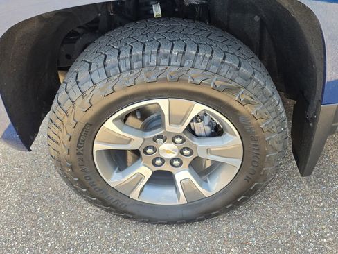 Used 2020 Chevrolet Colorado Z71 AWD/4WD image 5