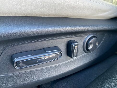 Used 2023 Honda CR-V EX-L image 11