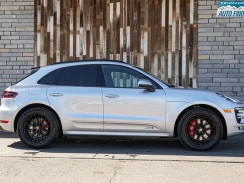 Used 2018 Porsche Macan GTS w/ Premium Package Plus AWD/4WD image 8
