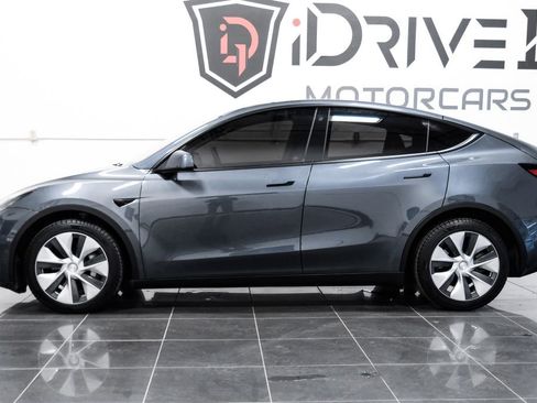 Used 2023 Tesla Model Y Long Range AWD/4WD image 11