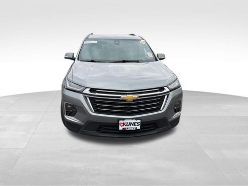 Used 2023 Chevrolet Traverse LT w/ LPO, Cargo Package image 3