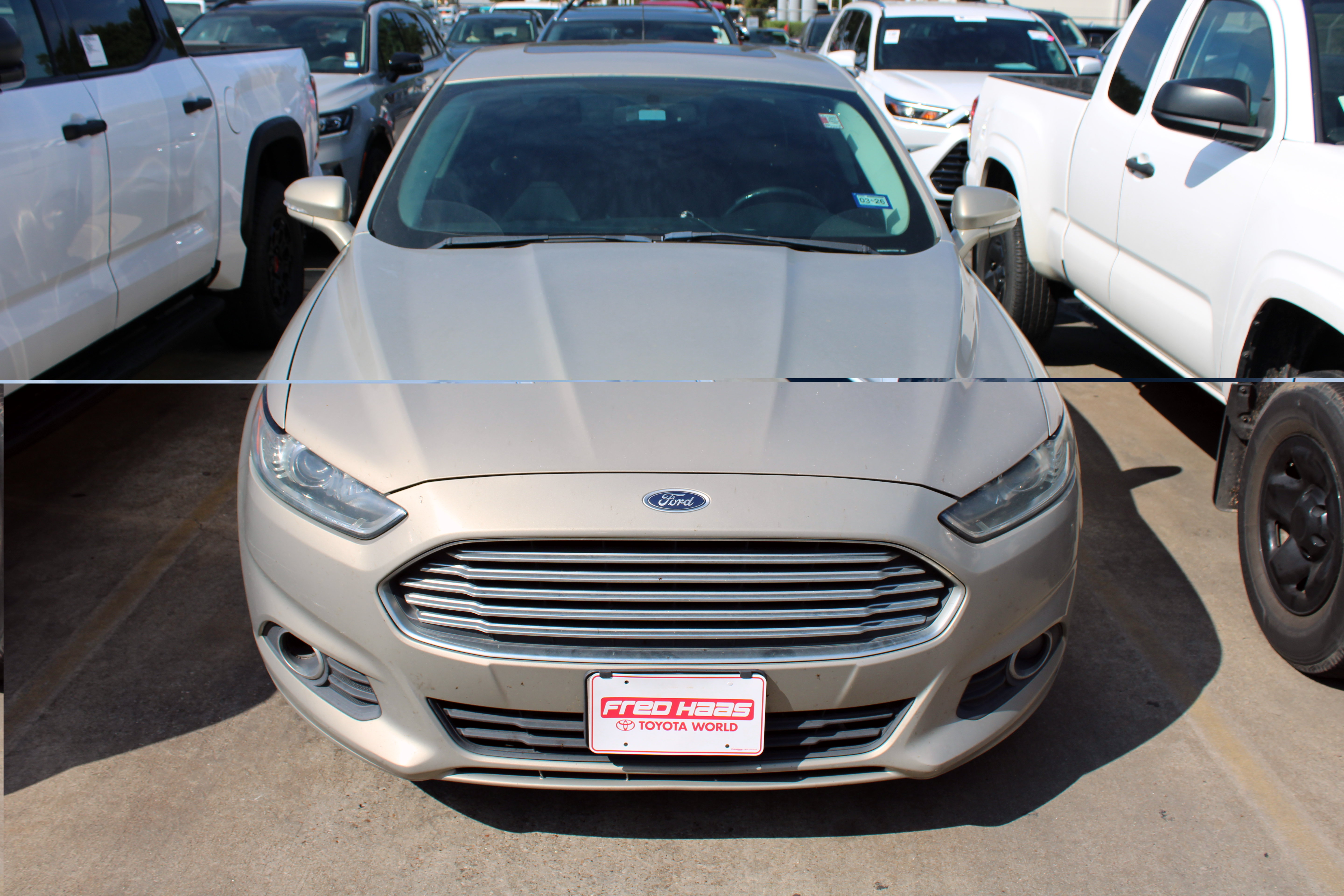 Used 2015 Ford Fusion SE w/ Equipment Group 502A FWD image 3