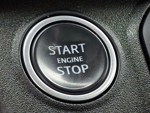 Used 2022 Land Rover Defender 110 S AWD/4WD image 25