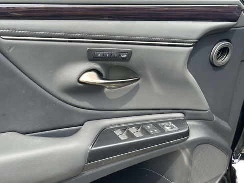 Used 2021 Lexus ES 350 w/ Premium Package FWD image 7