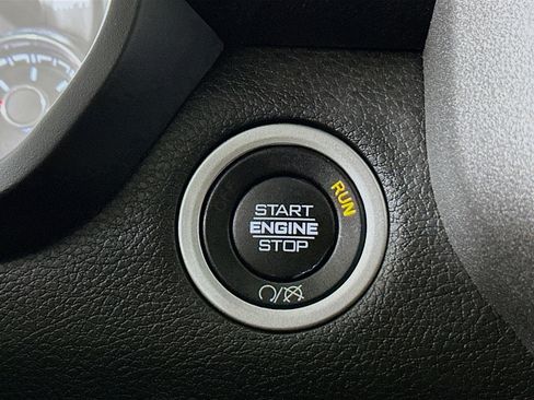 Used 2024 RAM 2500 Tradesman w/ Chrome Appearance Group image 20