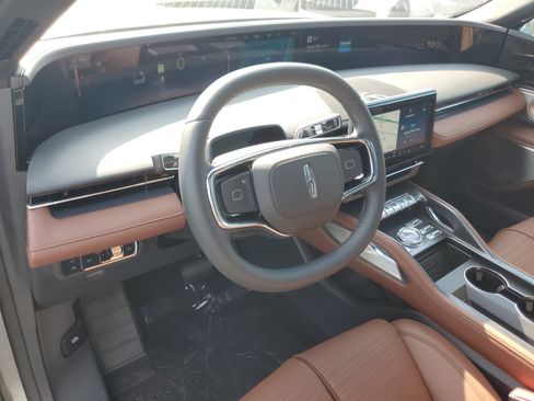 New 2026 Lincoln Nautilus Reserve AWD/4WD image 13