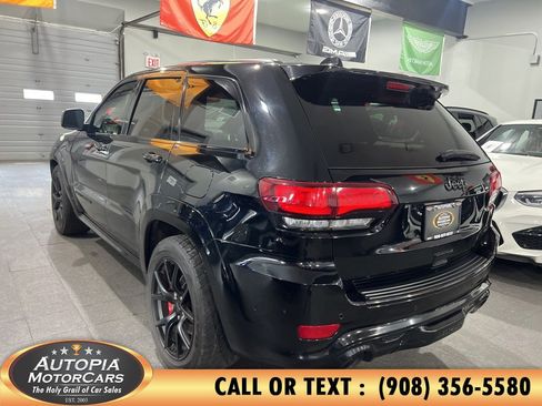 Used 2020 Jeep Grand Cherokee SRT AWD/4WD image 4
