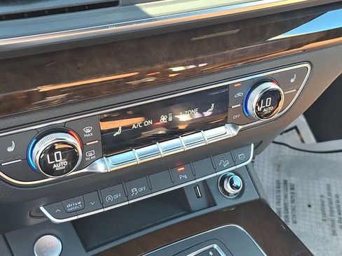 Used 2018 Audi Q5 2.0T w/ Premium Plus Package image 25