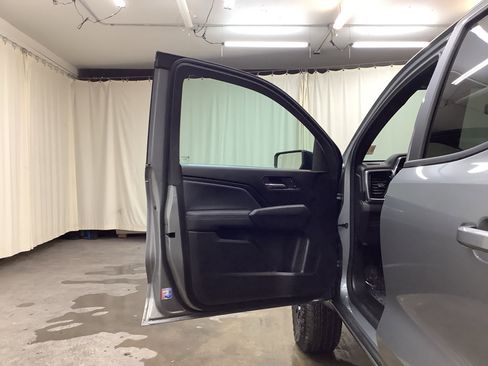 New 2026 GMC Canyon Elevation image 13