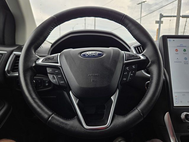 Used 2023 Ford Edge Titanium AWD/4WD image 19