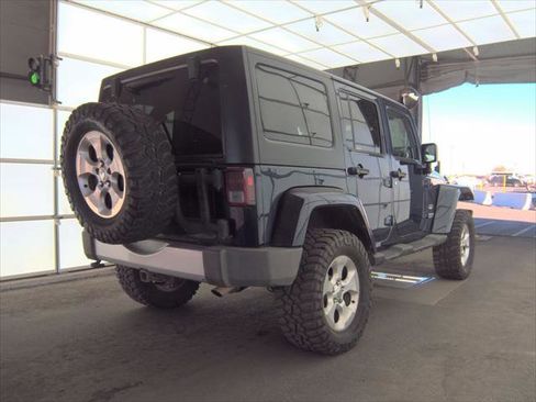 Used 2013 Jeep Wrangler Unlimited Sahara image 4