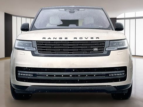 Certified 2023 Land Rover Range Rover SE image 2