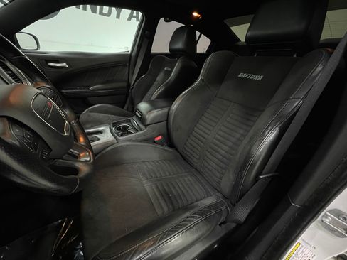Used 2019 Dodge Charger Scat Pack w/ Daytona Edition Group RWD image 13