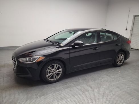Used 2018 Hyundai Elantra SEL w/ Cargo Package FWD image 2