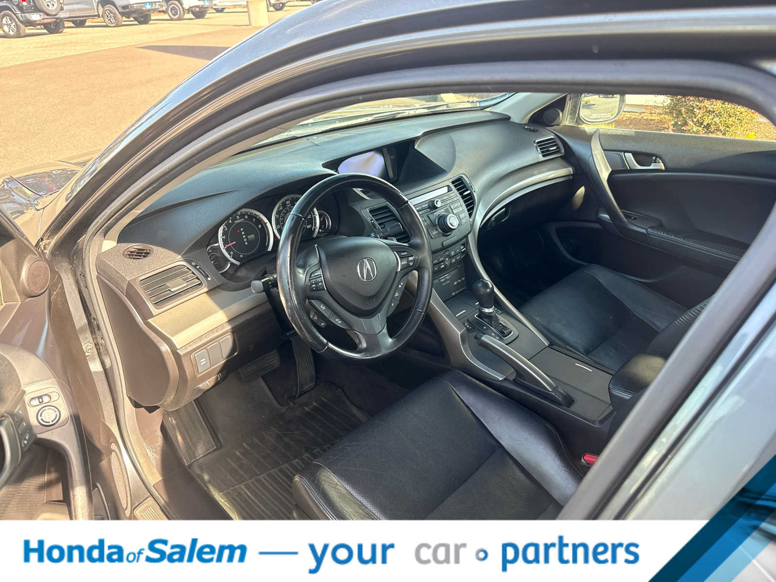 Used 2009 Acura TSX Sedan FWD image 2