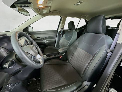 Used 2024 Nissan Kicks SV image 15