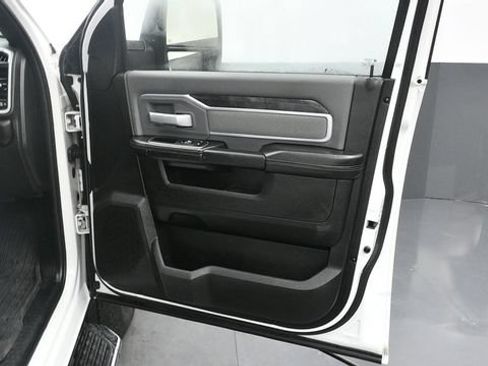 Used 2023 RAM 2500 Big Horn w/ Level 1 Equipment Group AWD/4WD image 16