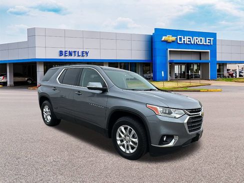 Used 2021 Chevrolet Traverse LT image 7